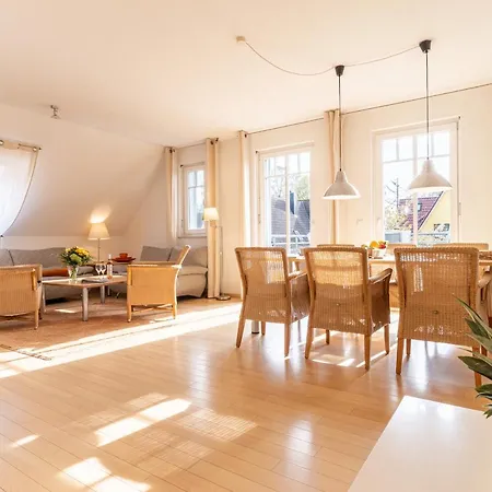 Gruene Strasse G4 Apartment